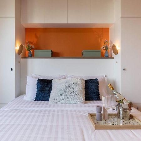 Apartamento Playful & Bright 1Br Near The Faculty Of Law Bucarest Exterior foto