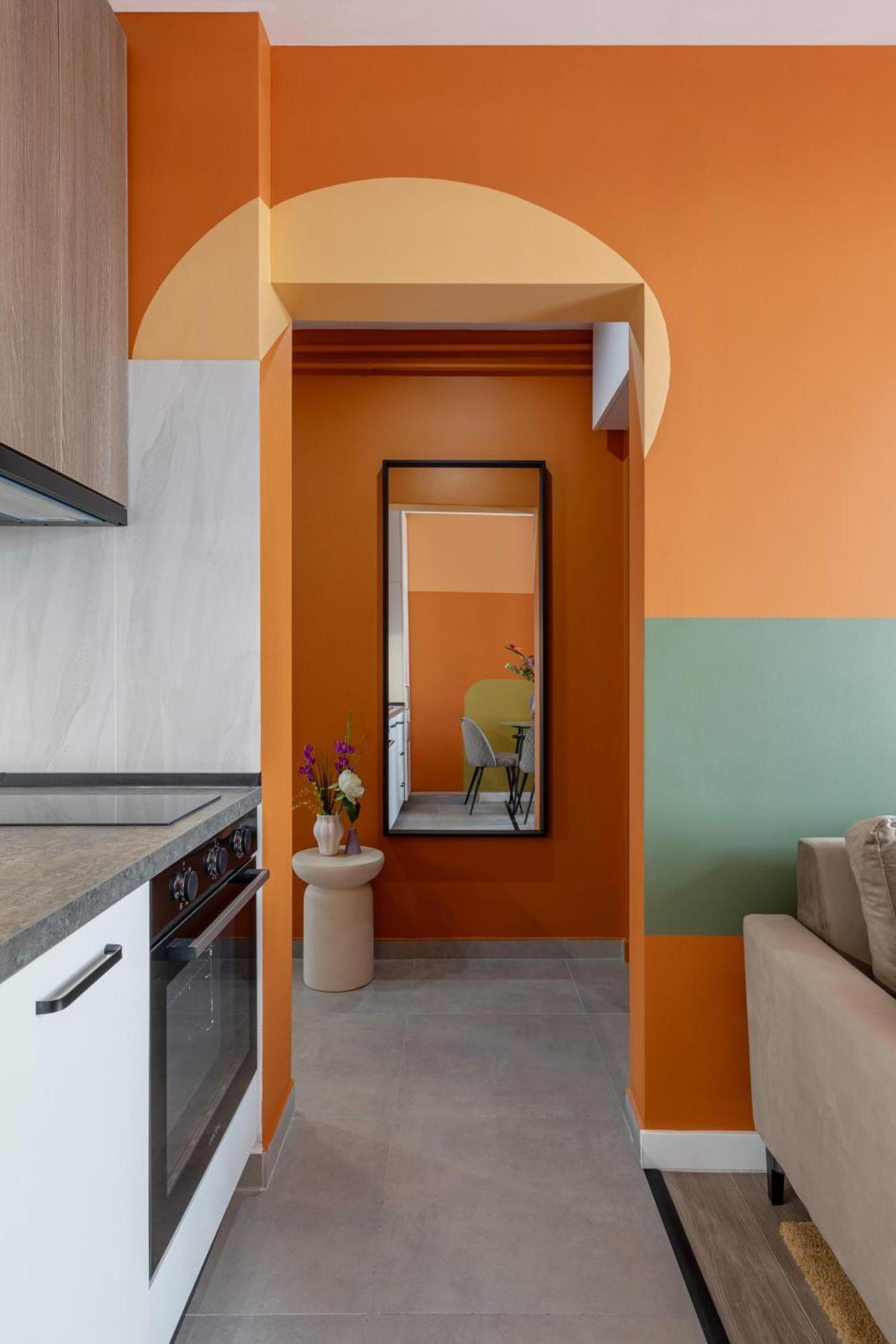 Apartamento Playful & Bright 1Br Near The Faculty Of Law Bucarest Exterior foto